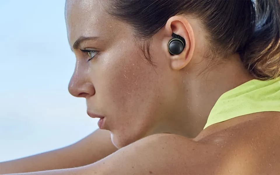 Los mejores auriculares para correr que garantizan comodidad y seguridad