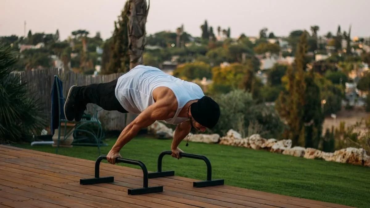 Parque de barras - calistenia Son Goku: entrena en un lugar ideal