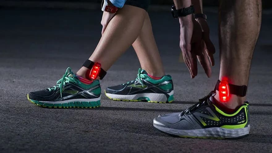 Luces para correr de noche: mejora tu seguridad y visibilidad al correr