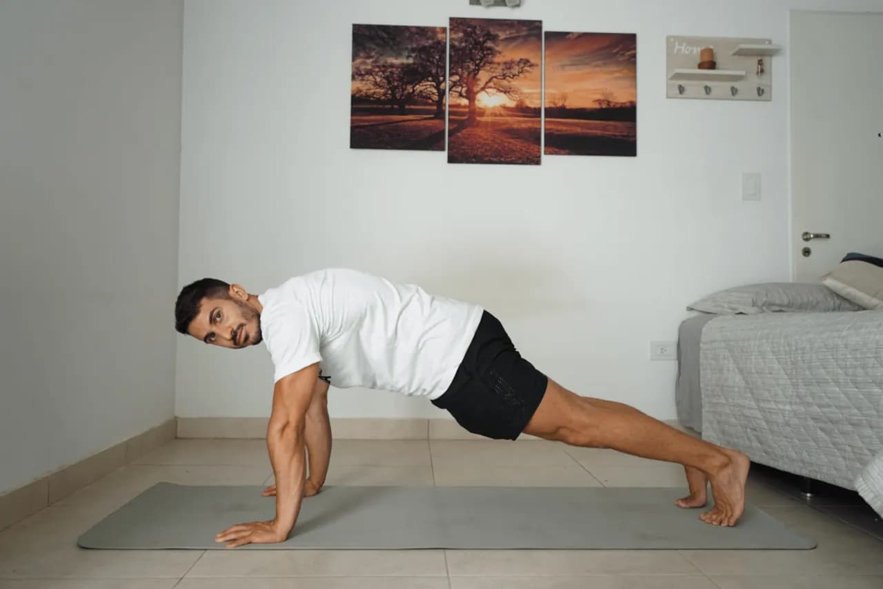 Calistenia en casa para principiantes: ejercicios simples y efectivos